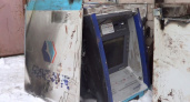 Оренбуржцы похитили банкомат из магазина