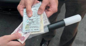 В Бугуруслане задержали двух владельцев поддельных водительских прав
