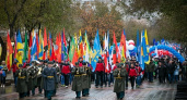 В праздничном шествии и митинге приняли участие представители власти и трудовых коллективов