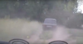 Видео: в Орске полицейские задержали пьяного водителя с погоней и стрельбой