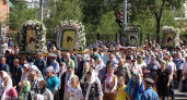 2 000 верующих. В Оренбурге состоялся Крестный ход