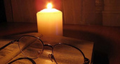 В пламени свечи. Информация об отключениях в Оренбурге 13 ноября