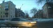 Наперерез. Едва не произошедшее ДТП попало на видео - ВГАЕ.РУ