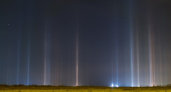 Световые столбы. Инга Ершова запечатлела интересное природное явление