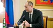 Можно обсуждать. В Оренбурге состоялась первая пресс-конференция с Денисом Паслером