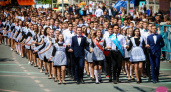 Кадриль и конфетти. В Оренбурге прошел «Весенний бал − 2019», фоторепортаж Орен1