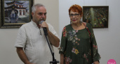Уловить блики. В Оренбурге открылась выставка Альбины Кальвиной