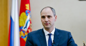 Денис Паслер считает закрытые соглашения коммерческих компаний с правительством «нормальной практикой»