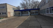 В школу №21 Оренбурга пытался проникнуть посторонний 