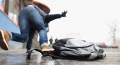 В Оренбурге из-за гололеда подскользнулся и умер человек