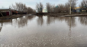 В Оренбурге улица Амурская вновь ушла под воду