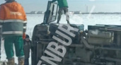 В Оренбуржье большегруз упал на бок в кювет