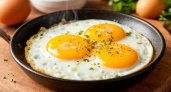 Почему почти все жарят яичницу-глазунью неправильно: 3 ошибки. И что любит идеальная глазунья - 3 хитрости