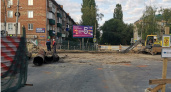В Оренбурге начали менять трубопровод