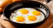 Почему нельзя жарить холодные яйца - как жаль, что узнала это только после 40 лет 