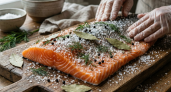 Солю горбушу, а получаю «семгу»: как по-особенному засолить рыбу на ужин — просто тает во рту
