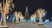 В Оренбурге с 22 декабря открывают новогодние ёлки