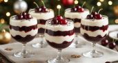 Вишнёвые трайфлы — сочный десерт для праздничного стола: рецепт с бисквитом и кремом