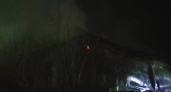Пожар среди ночи: в селе под Оренбургом сгорел дом