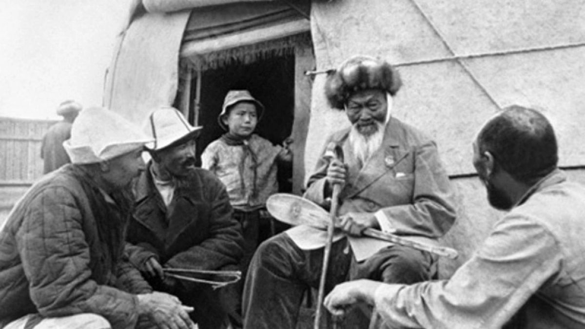 Джамбул Джабаев, как читали рэп 100 лет назад. Этот день в истории Оренбуржья