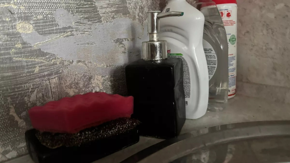 Хватит на 300 тарелок: эксперты Росконтроля отобрали лучшее средство для мытья посуды - смело берите по 5 бутылей 