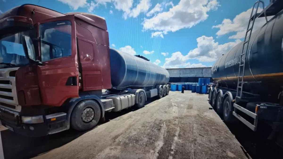 Муляжи вместо цистерн: в Орске раскрыли схему хищения нефтепродуктов на миллион рублей