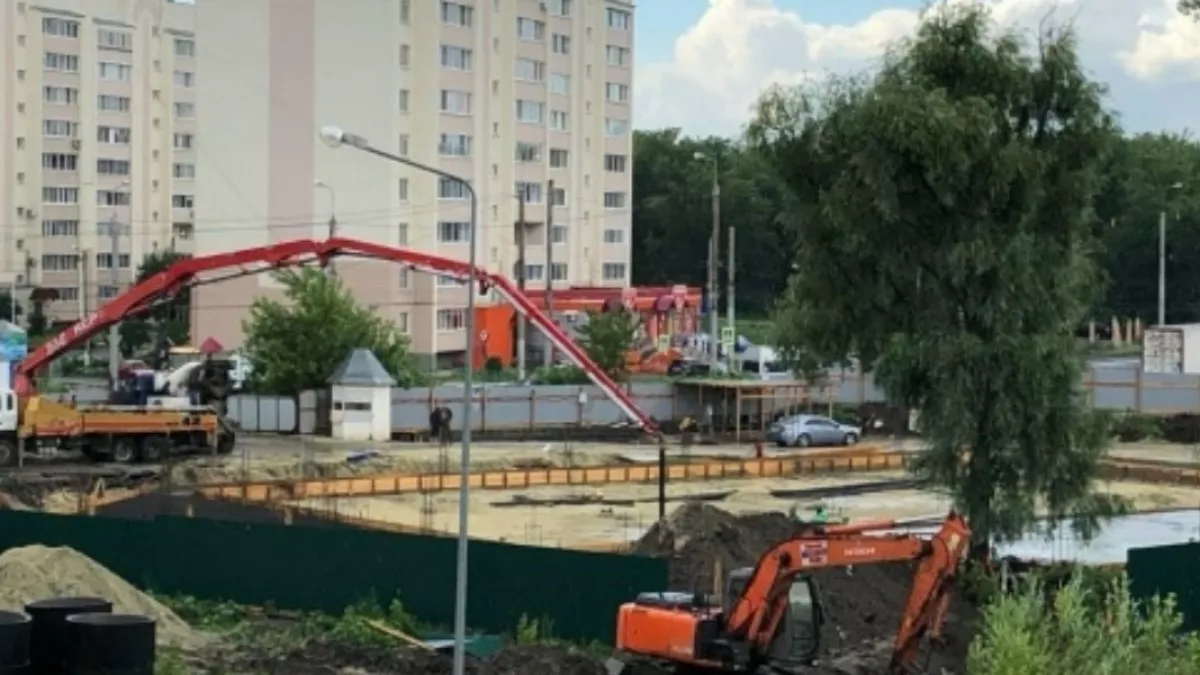 Жители Новотроицка с нетерпением ждут строительства Дворца Металлургов, но, к сожалению, это пока только мечты