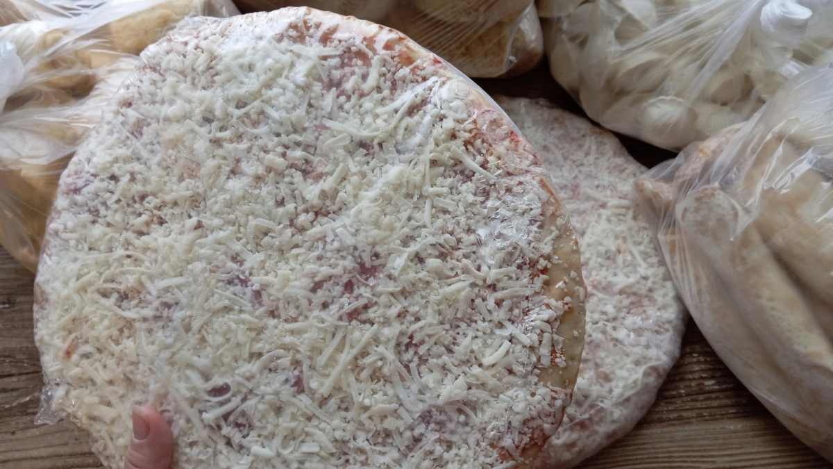 Вернулась в Ермолино только из-за этой пиццы: ароматная, нежная и сочная, но все равно нашелся минус - стоит ли ее брать? 