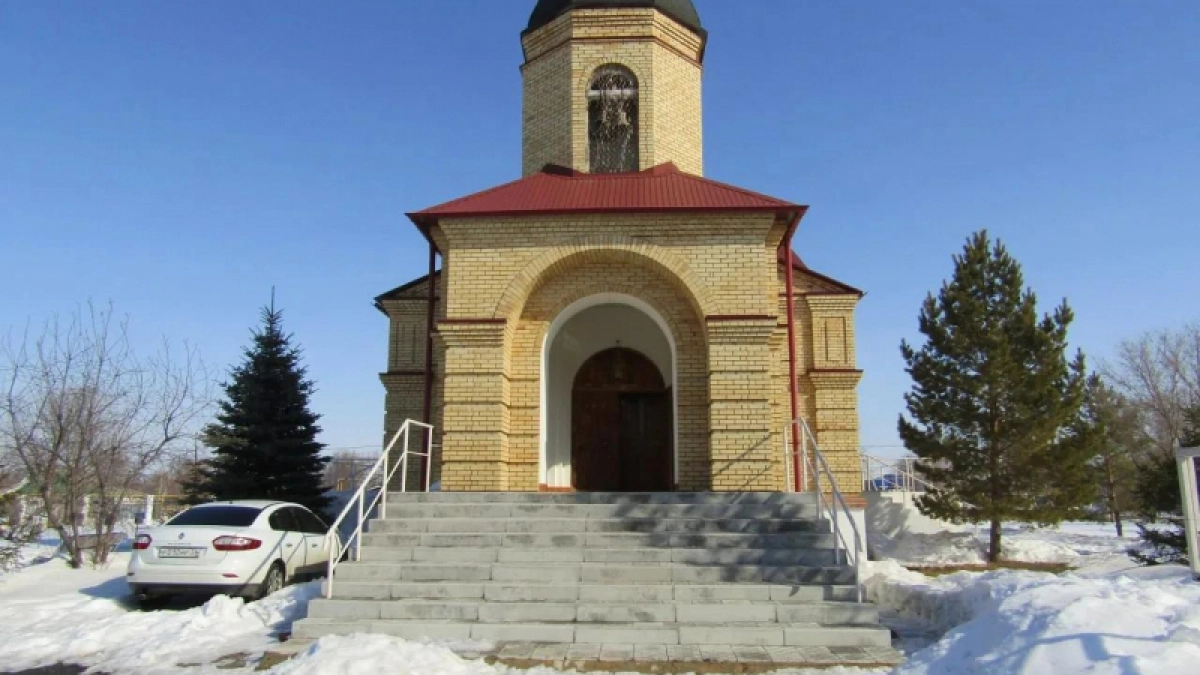 Нашли по отпечаткам пальцев на иконе: в Оренбуржье задержали вора церковных пожертвований