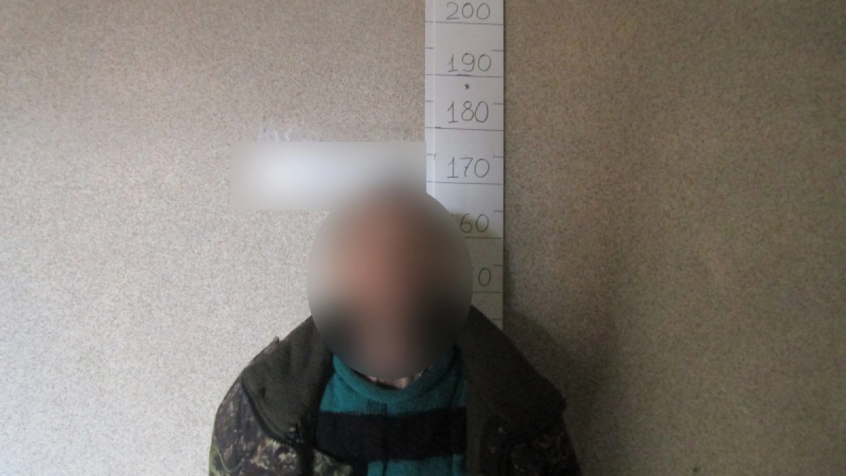 Разбил окно, украл бензопилу и попался: под Оренбургом взяли серийного вора