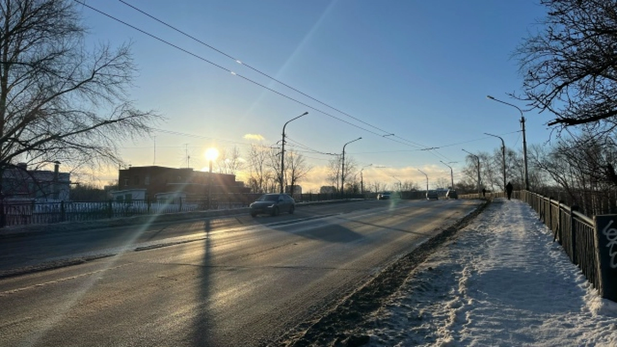 В Оренбурге начнут ямочный ремонт и готовятся к капремонту моста через Урал