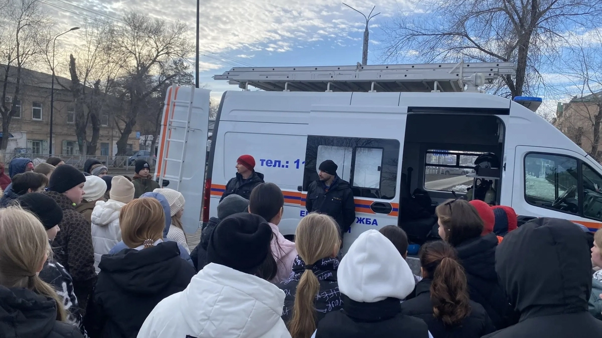 В Оренбурге школьникам рассказали, чем опасен весенний лед