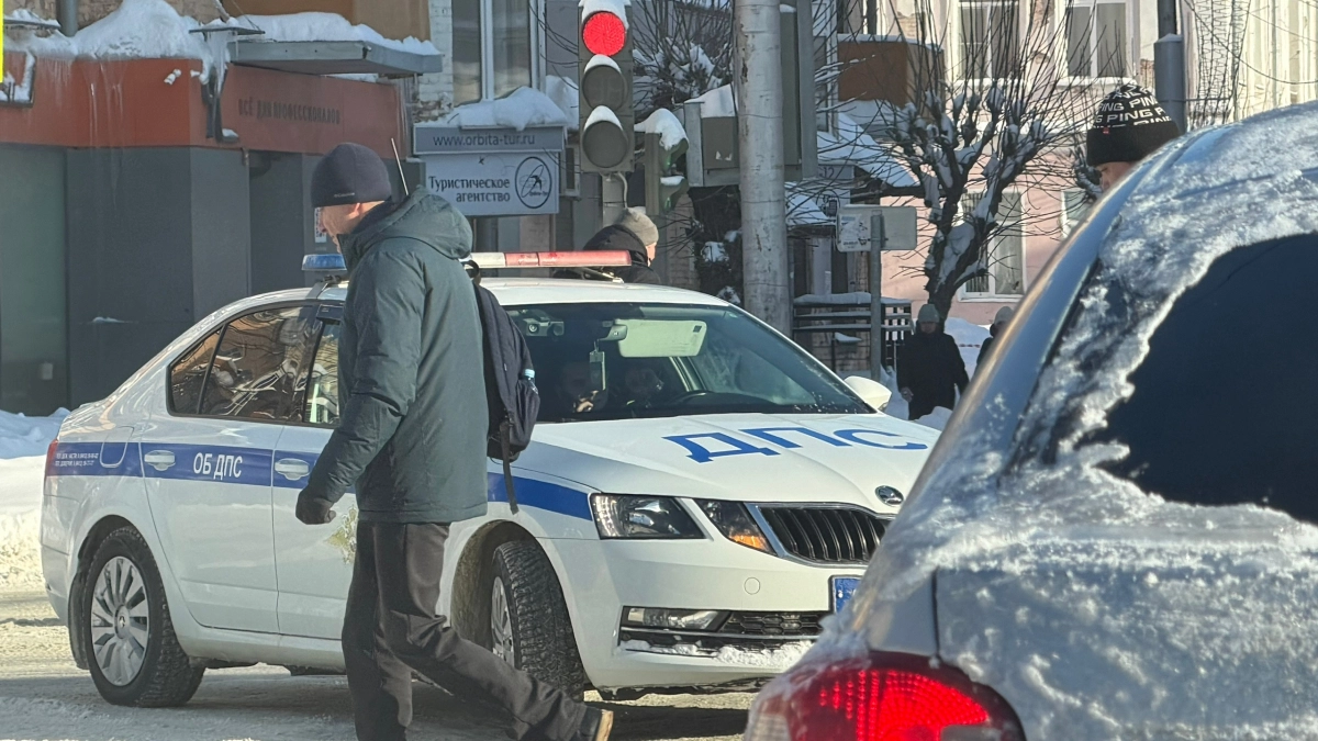 В ГАИ подвели черту: вот почему запрещено ехать по полосе для поворота - и как не нарваться на штраф 