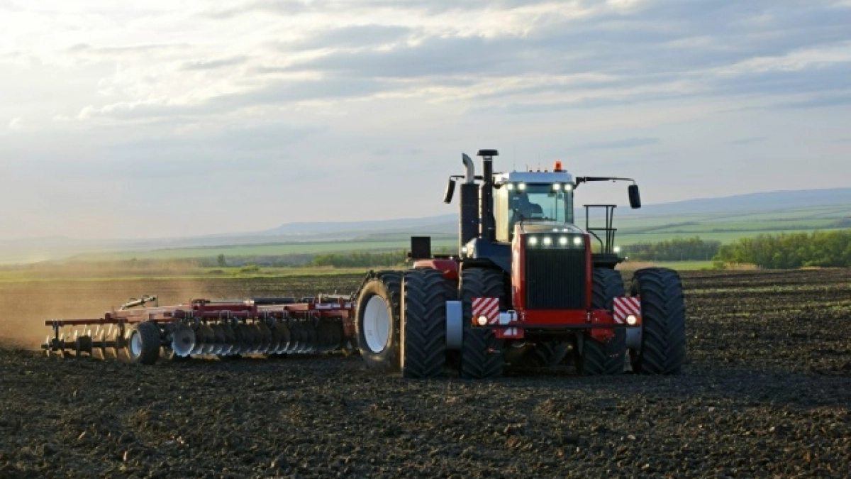 В Оренбуржье назвали районы, где уже обновили сельхозтехнику