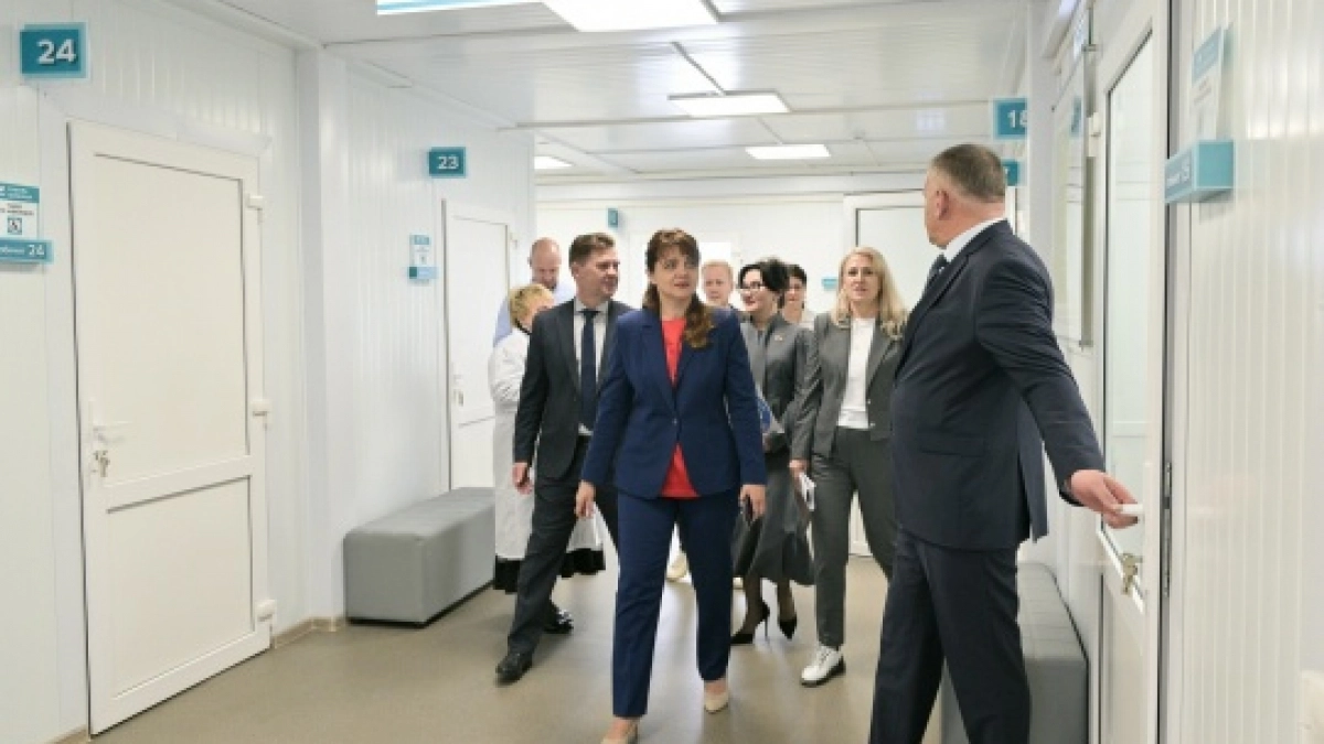 В Оренбурге на месте аварийного здания открыли новую поликлинику