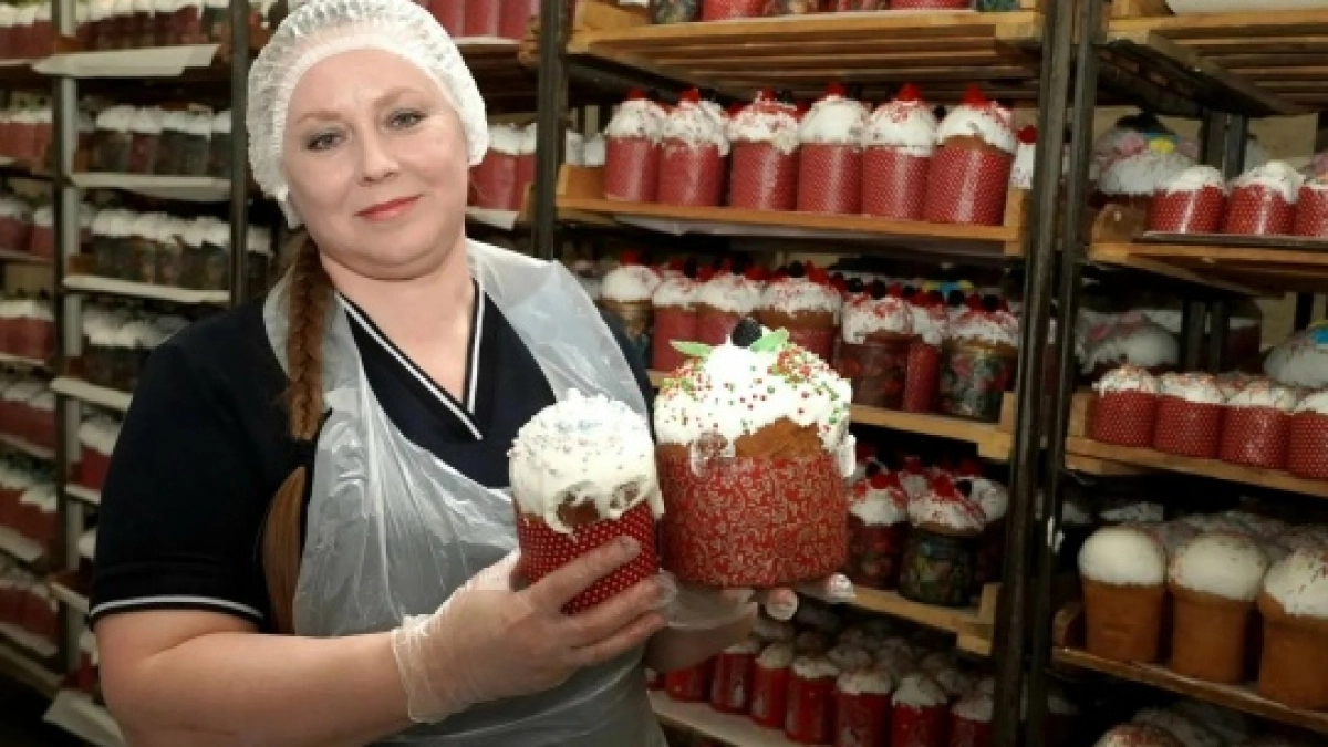 К Пасхе в Оренбурге испекут около 100 тысяч куличей