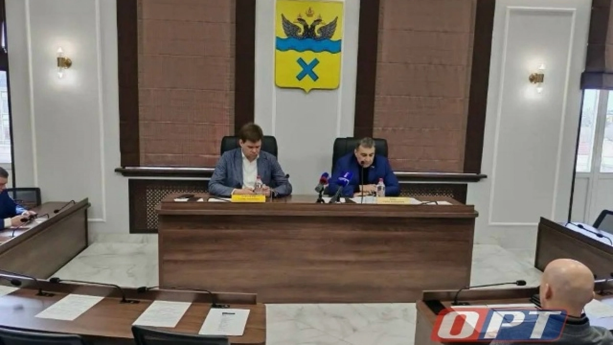 В Оренбурге обсуждают повышение платы за проезд в автобусах и троллейбусах