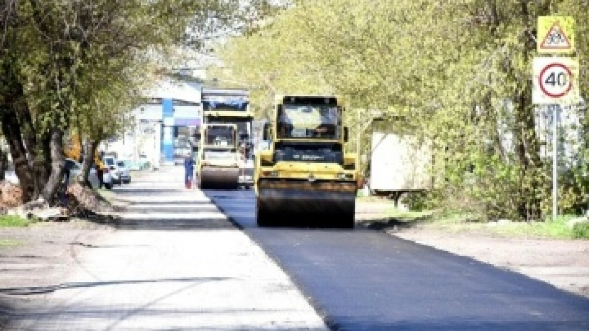 В Оренбурге сразу на нескольких улицах продолжается дорожный ремонт