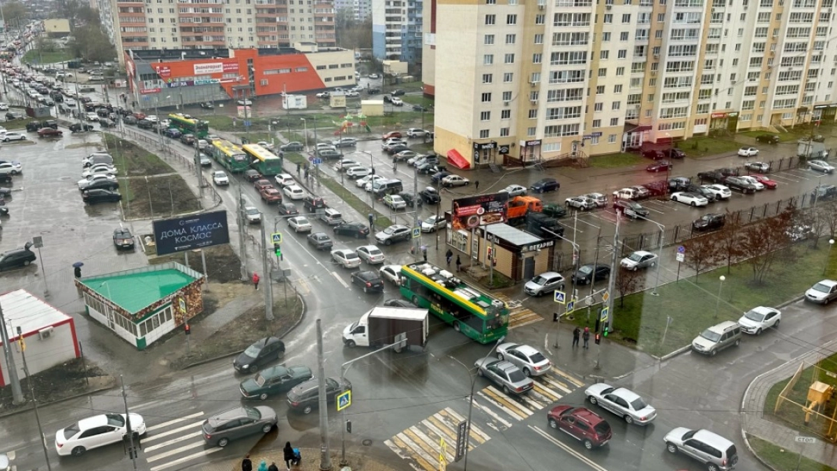 В Оренбурге значительно уменьшилось количество дорожных пробок