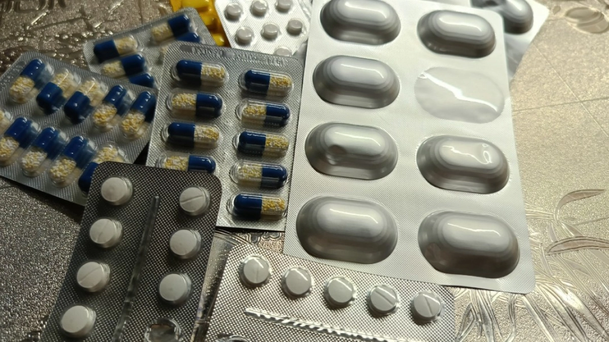 В Оренбургской области благодаря прокуратуре местного жителя обеспечили медикаментами