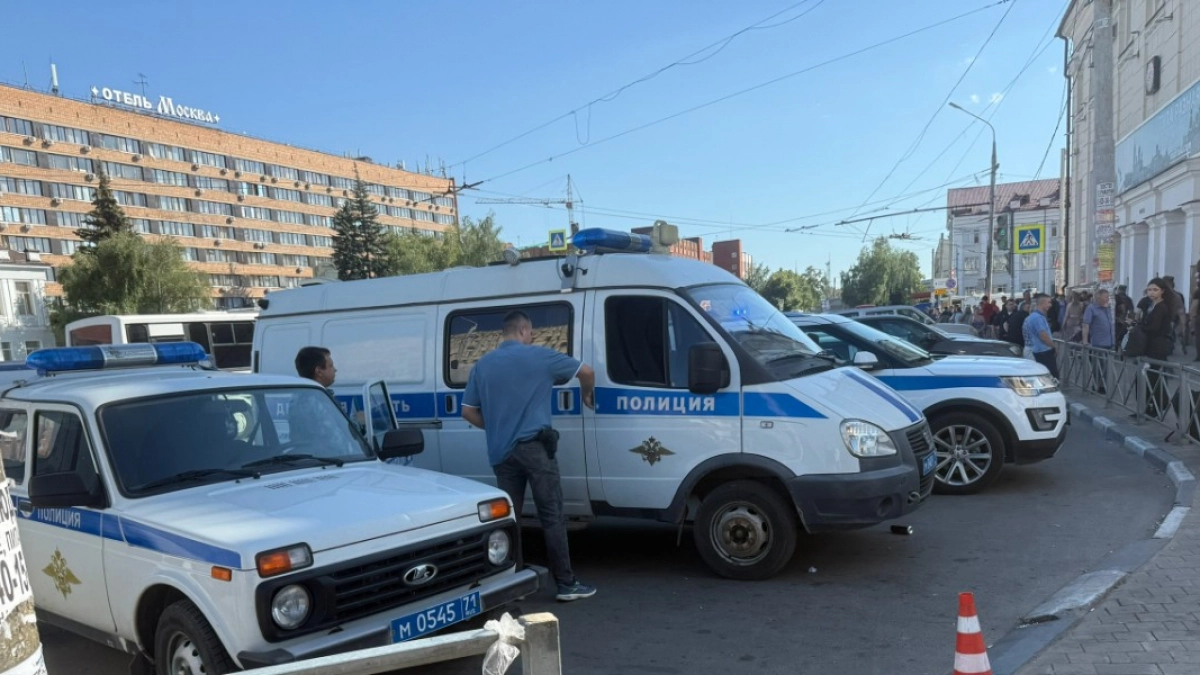 18-летнего оренбуржца задержали с крупной партией наркотиков