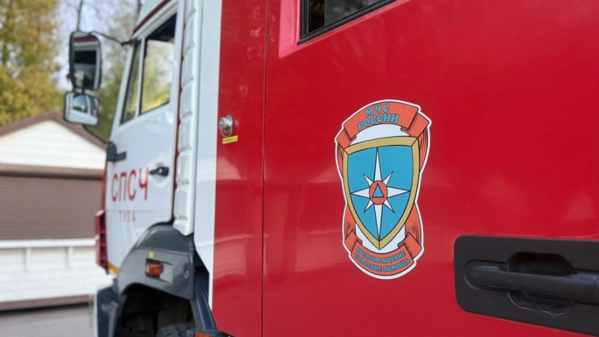 В Оренбурге пожарные эвакуировали 19 жильцов дома, в квартире которого произошел пожар