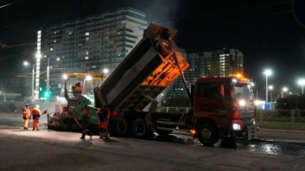 В Оренбурге ночью ремонтировали участок улицы Терешковой