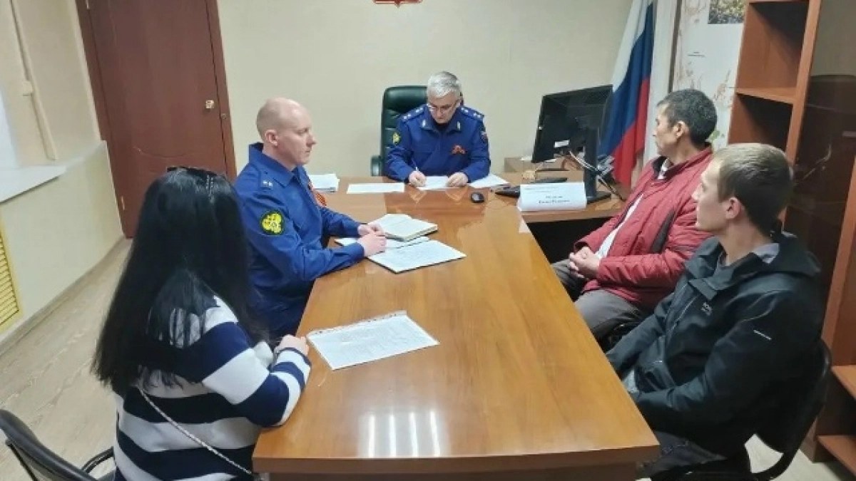 Прокурор Оренбуржья провел приемы жителей Медногорска и Кувандыка