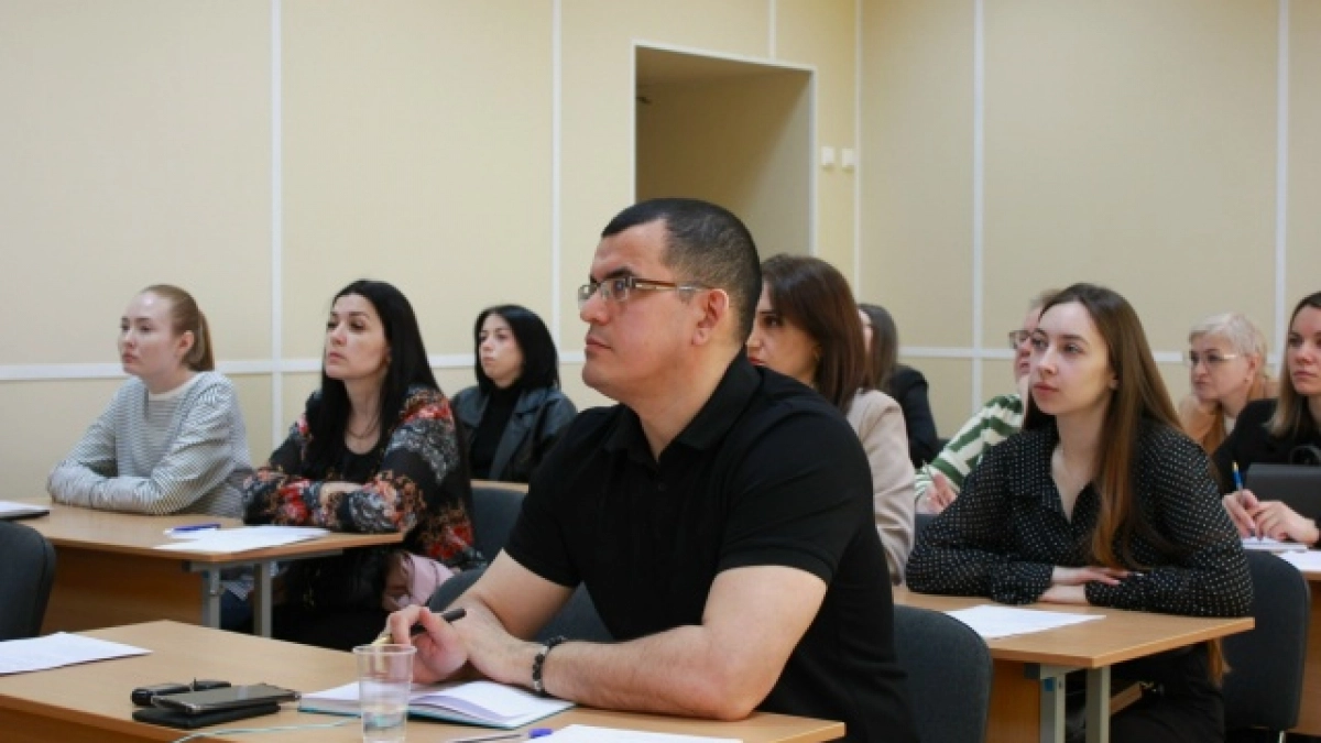 Более 400 оренбургских педагогов прошли курсы повышения квалификации