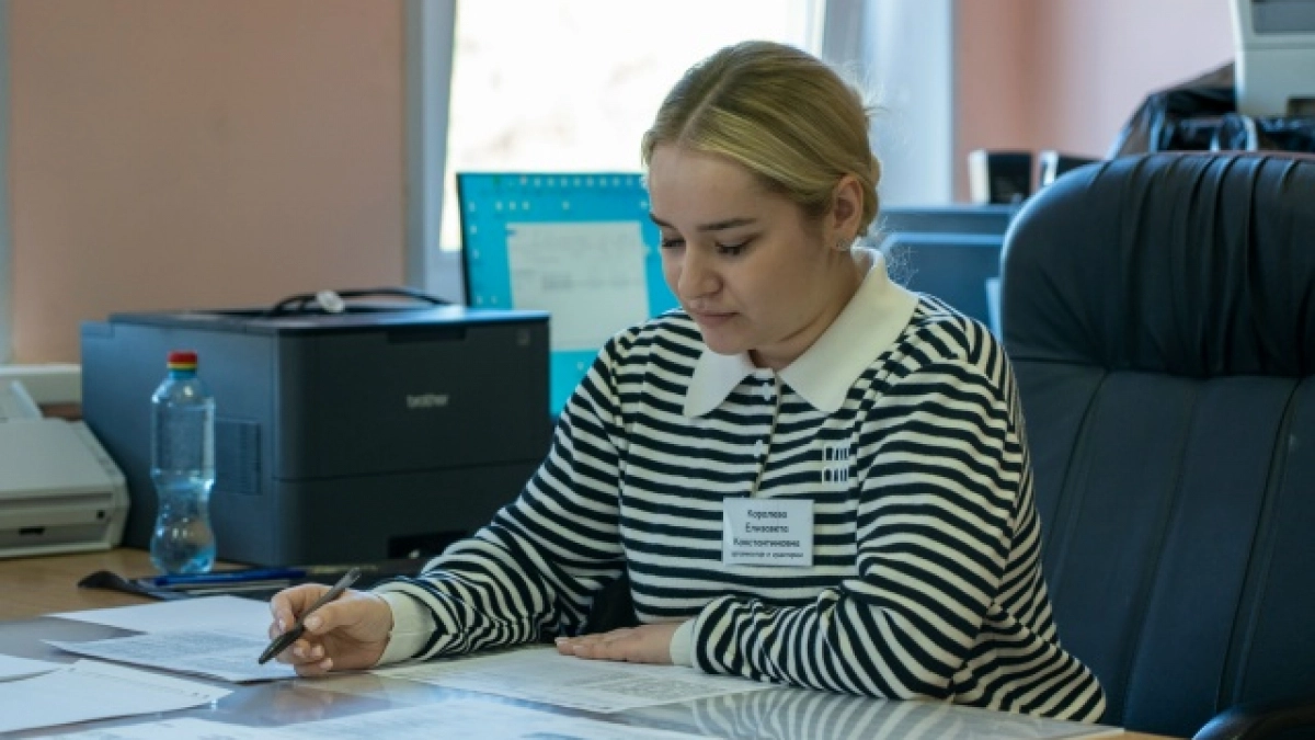В Оренбуржье выпускники сдали ЕГЭ по биологии, географии и иностранным языкам