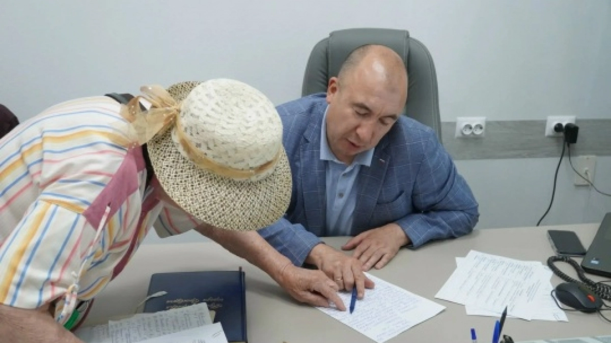 В Оренбурге рассмотрели обращения жителей на личном приеме
