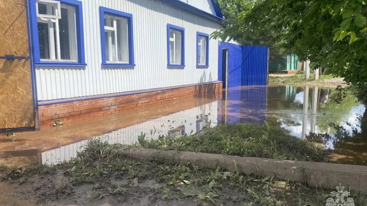 В Бугуруслане продолжают устранять последствия дождевого паводка