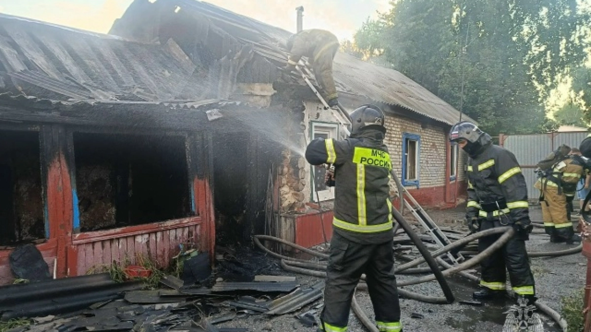 В Бузулуке при пожаре в частном доме погибла женщина