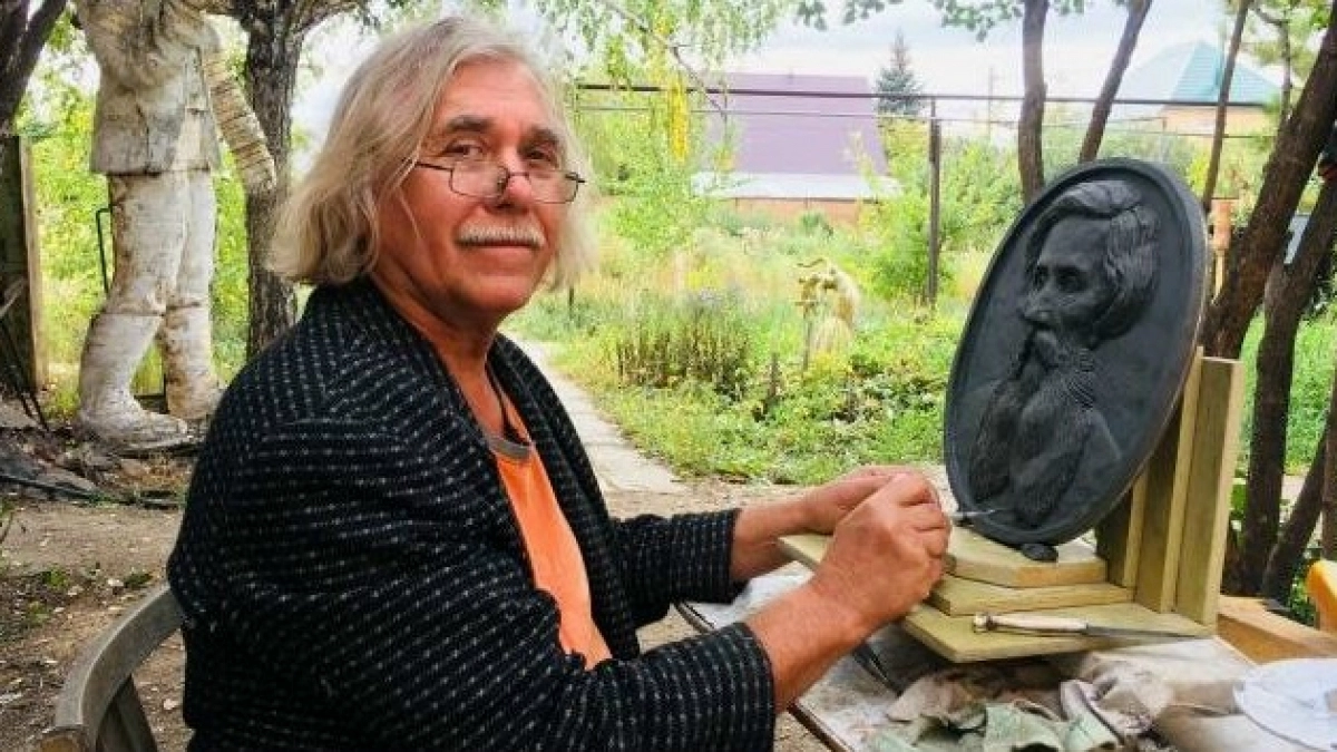 Оренбургский скульптор Александр Сукманов отмечает 70-летний юбилей